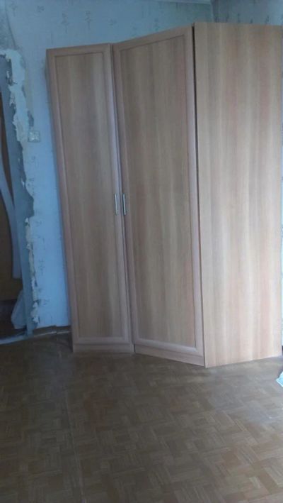 Лот: 10104078. Фото: 1. Угловой шкаф фабрики Дядьково... Шкафы, шкафы-купе