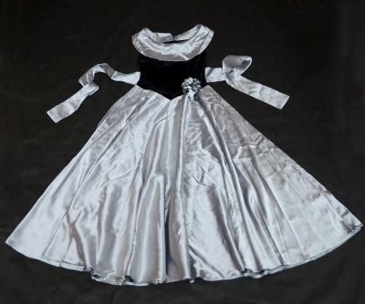 Лот: 7145052. Фото: 1. платье бальное. Платья