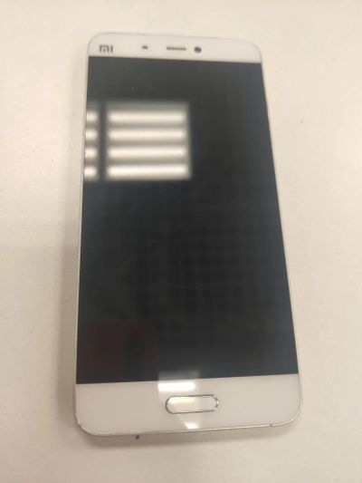 Лот: 14463339. Фото: 1. Xiaomi Mi5 128gb White (Б/У, удовлетворительное... Смартфоны