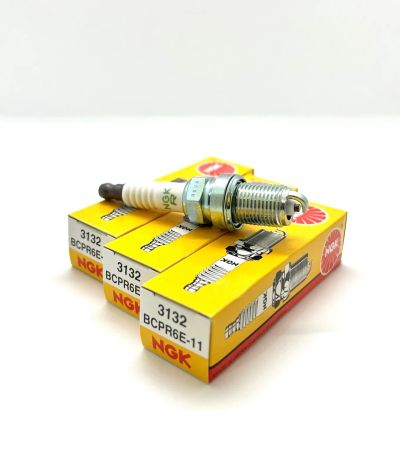 Лот: 20522926. Фото: 1. Свечи зажигания NGK BCPR6E-11... Двигатель и элементы двигателя