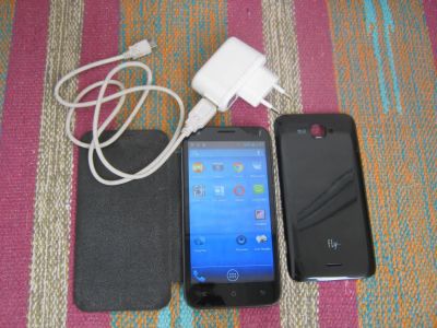 Лот: 9992534. Фото: 1. Fly IQ454. 2sim разбит экран читайте... Смартфоны
