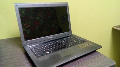 Лот: 9279649. Фото: 1. Ноутбук Samsung R425. Ноутбуки