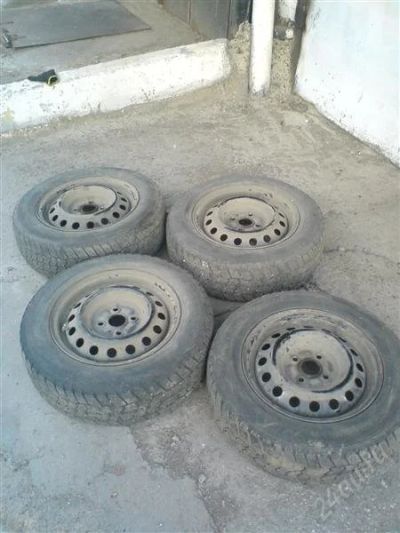 Лот: 2124931. Фото: 1. dunlop 185\65 R14. Шины на дисках