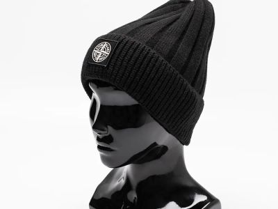 Лот: 21045513. Фото: 1. Шапка Stone Island. Шарфы, платки