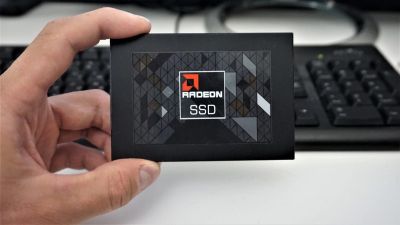 Лот: 14368065. Фото: 1. ssd накопитель radeon 60gb. SSD-накопители
