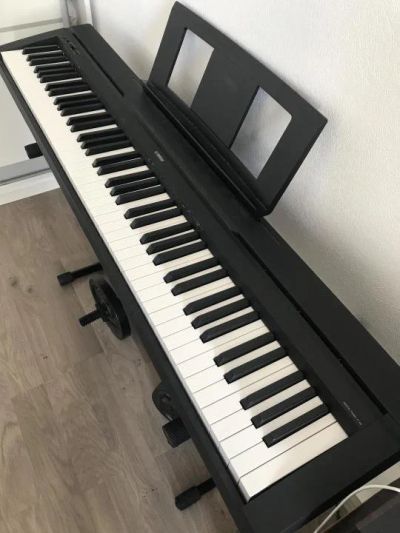 Лот: 15868410. Фото: 1. Электронное пианино Yamaha P-35. Клавишные