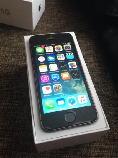 Лот: 6500497. Фото: 1. Продам iPhone 5S 16GB Space Gray... Смартфоны