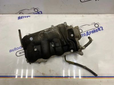 Лот: 21714867. Фото: 1. коллектор впускной Nissan Primera... Двигатель и элементы двигателя