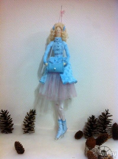 Лот: 8676865. Фото: 1. Тильда-конькобежка(голубая), кукла... Авторские куклы, игрушки, поделки