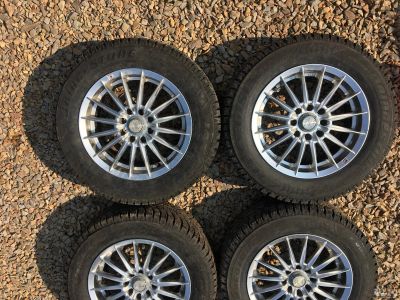 Лот: 16356611. Фото: 1. Шины зимние с дисками Bridgestone... Шины на дисках
