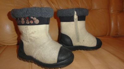 Лот: 8076619. Фото: 1. Валенки. Валенки, угги, унты