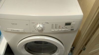 Лот: 12516728. Фото: 1. Стиральная машина Electrolux EWW... Стиральные машины