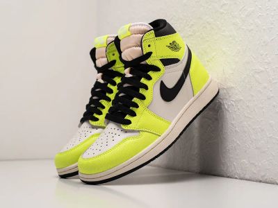 Лот: 20278463. Фото: 1. Кроссовки Nike Air Jordan 1 High. Кеды, кроссовки, слипоны