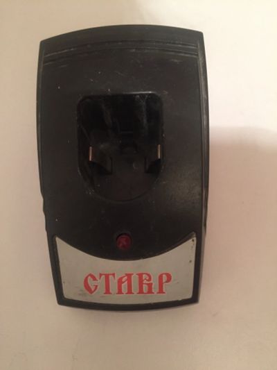 Лот: 17144836. Фото: 1. Шуруповерт(зарядка). Электроинструмент