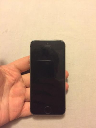 Лот: 6489614. Фото: 1. iPhone 5s 16 gab рст! Комплект... Смартфоны