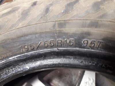 Лот: 14803078. Фото: 1. Yokohama 195-65R15 1-2-3 и4шт. Шины