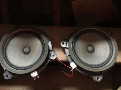 Лот: 20010765. Фото: 1. Штатные динамики от Toyota Fielder. Акустика автомобильная