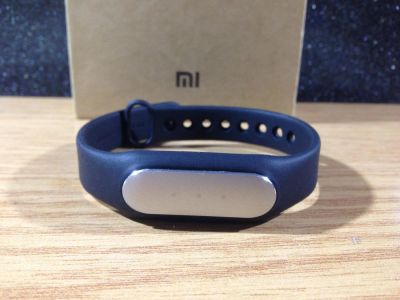 Лот: 7585117. Фото: 1. Фитнес браслет Xiaomi Mi Band. Смарт-часы, фитнес-браслеты, аксессуары