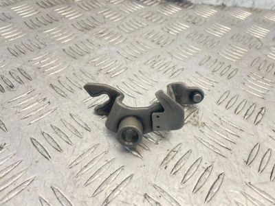 Лот: 25339163. Фото: 1. рычаг Ford Focus CB8. Двигатель и элементы двигателя