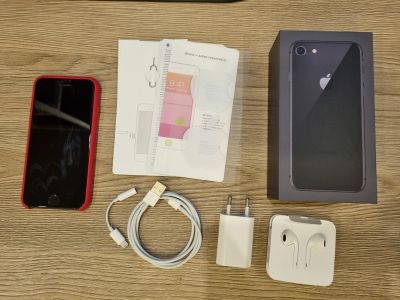 Лот: 17541054. Фото: 1. Iphone 8 64 Gb. Смартфоны
