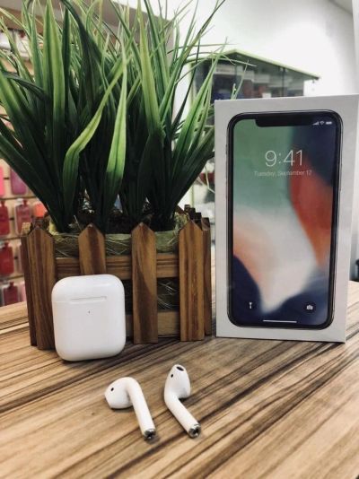 Лот: 16989082. Фото: 1. iPhone X 64gb. Гарантия. Смартфоны