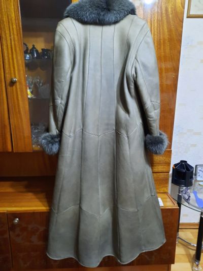 Лот: 18282873. Фото: 1. Дублёнка из Италии, женская б... Верхняя одежда