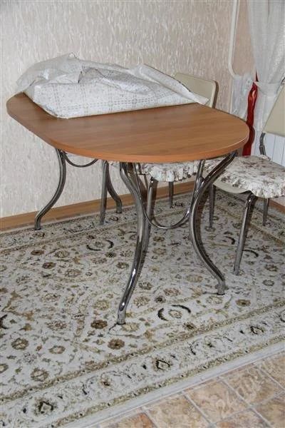 Лот: 1883236. Фото: 1. Стол кухонный. Столы, стулья, обеденные группы
