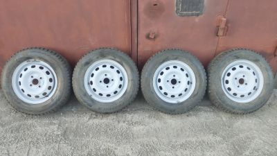 Лот: 25805912. Фото: 1. Комплект колес r13. Шины на дисках