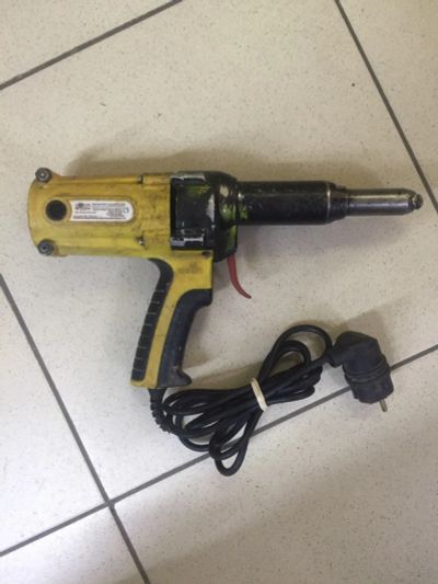 Лот: 21581581. Фото: 1. Заклепочник absolut SKytools SK1006... Ручной инструмент