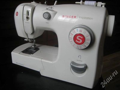 Лот: 284298. Фото: 1. Singer 4228c, петля-автомат, нитковдеватель... Швейная, вязальная