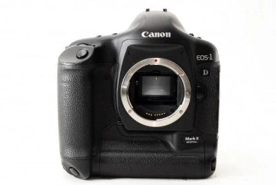 Лот: 9915740. Фото: 1. Canon EOS 1D Mark II. Цифровые зеркальные