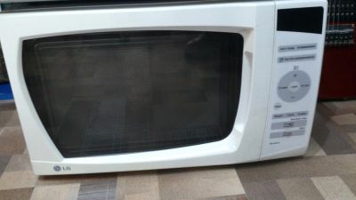 Лот: 7967589. Фото: 1. Микроволновая печь LG MB-4047c. Микроволновки, мини-печи