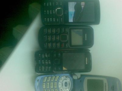 Лот: 3305175. Фото: 1. Samsung A800 + Fly TS 105 ( 3... Кнопочные мобильные телефоны