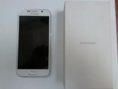 Лот: 6724426. Фото: 1. Cмартфон Samsung Galaxy S6. Смартфоны