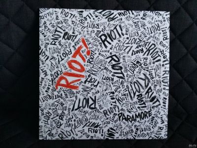 Лот: 12793733. Фото: 1. Винил LP Paramore - Riot!. Аудиозаписи