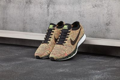 Лот: 11177133. Фото: 1. Кроссовки Nike Flyknit Racer. Кеды, кроссовки, слипоны