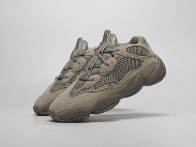 Лот: 19986978. Фото: 1. Кроссовки Adidas Yeezy 500. Кеды, кроссовки, слипоны