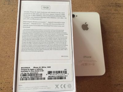 Лот: 6157946. Фото: 1. Apple iPhone 4S 16Gb White. Смартфоны