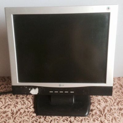 Лот: 6279962. Фото: 1. Жк монитор 15" LG 566LM . Простой... ЖК-мониторы