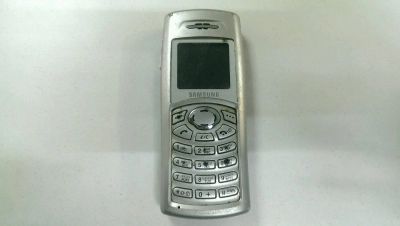 Лот: 9936534. Фото: 1. Сотовый телефон Samsung C100... Кнопочные мобильные телефоны