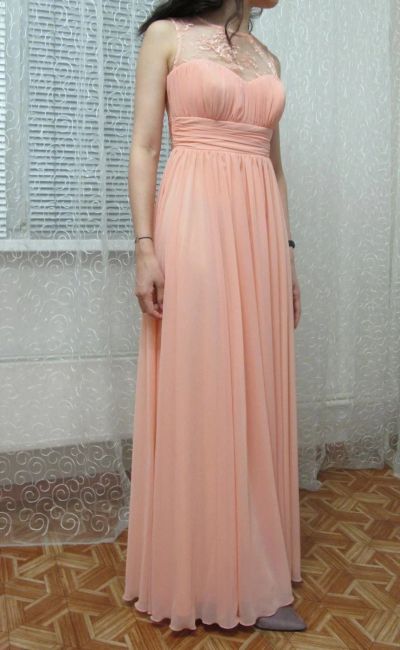 Лот: 11468582. Фото: 1. Платье вечернее, на торжество... Платья