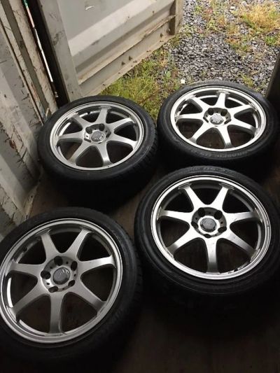 Лот: 8230011. Фото: 1. Диски R17 5x114.3 + dunlop 215... Шины на дисках