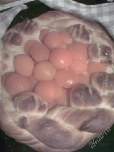 Лот: 1046124. Фото: 1. пирог сдобный с абрикосами. Другое (кондитерские изделия, конфеты)