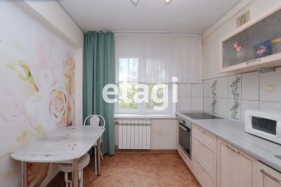 Лот: 25288563. Фото: 1. 3-комн. квартира , Красноярск... Квартиры, студии