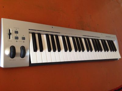 Лот: 3432588. Фото: 1. M-Audio KeyRig 49. Клавишные