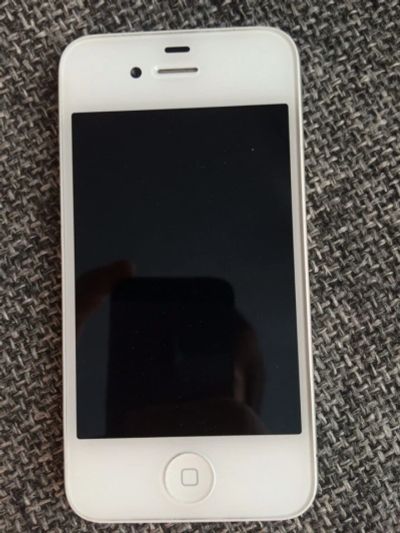 Лот: 3893073. Фото: 1. iphone 4 на 8gb. Смартфоны