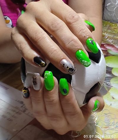 Лот: 24656563. Фото: 1. Ногти. Маникюр, педикюр