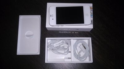 Лот: 3087906. Фото: 1. Apple iPhone 4S 16Gb White. Смартфоны