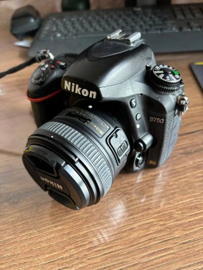Лот: 25589043. Фото: 1. Фотоаппарат Nikon D750 + объектив... Цифровые зеркальные
