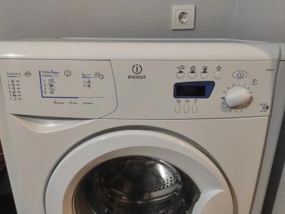 Лот: 18771124. Фото: 1. Стиральная машина indesit wise... Стиральные машины